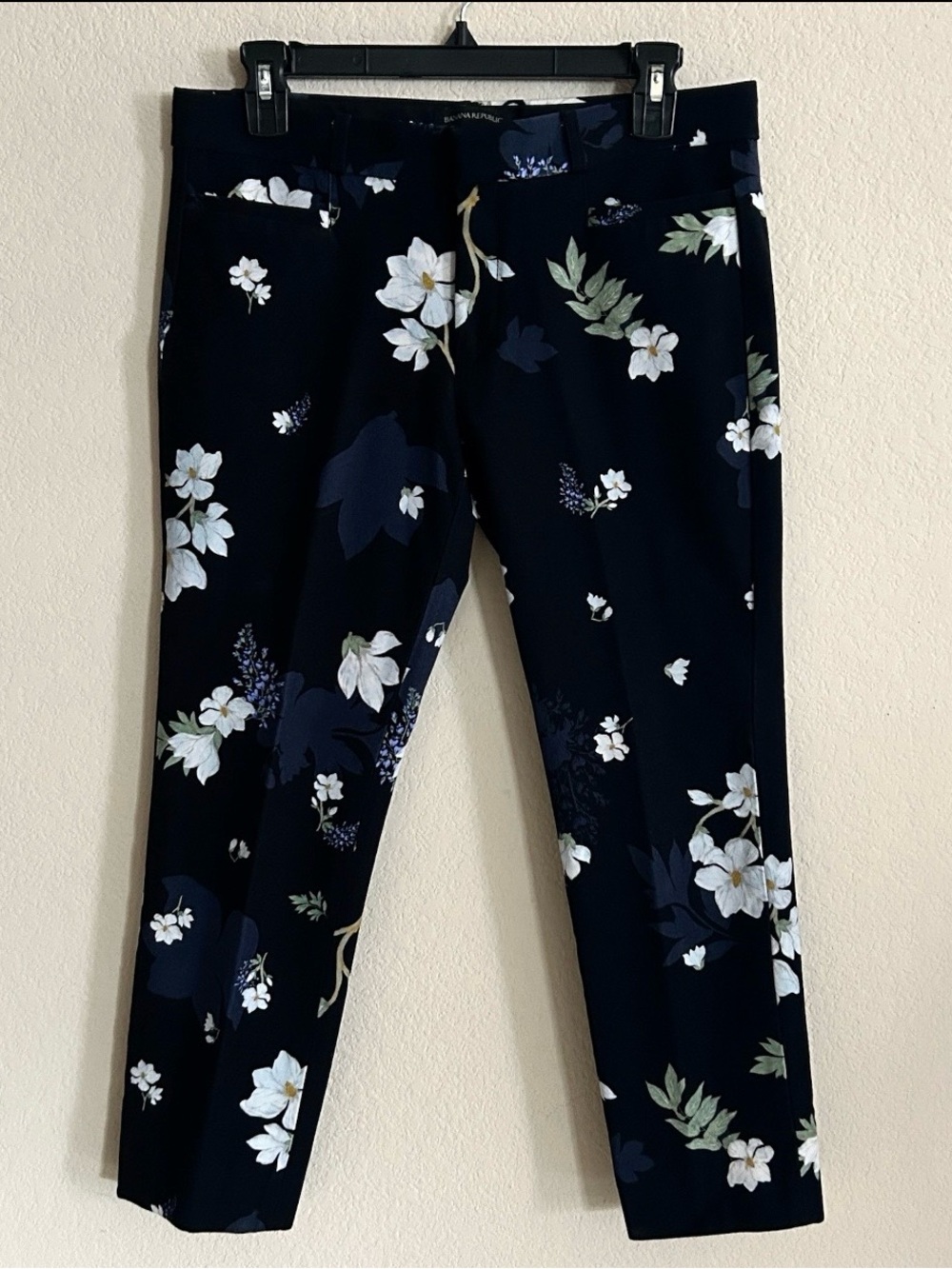 Banana Republic Navy Floral Petite Pants, Sz.8P